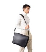 The Carismatico Black Leather Messenger Bag - Image 9